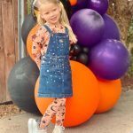 Jessica Simpson Instagram - Birdie is a vision to be seen wearin’ @jessicasimpsonstyle, @dolcegabbana, and @alexandermcqueen to entertain the school and fam with seasonal style this Halloween 🎃