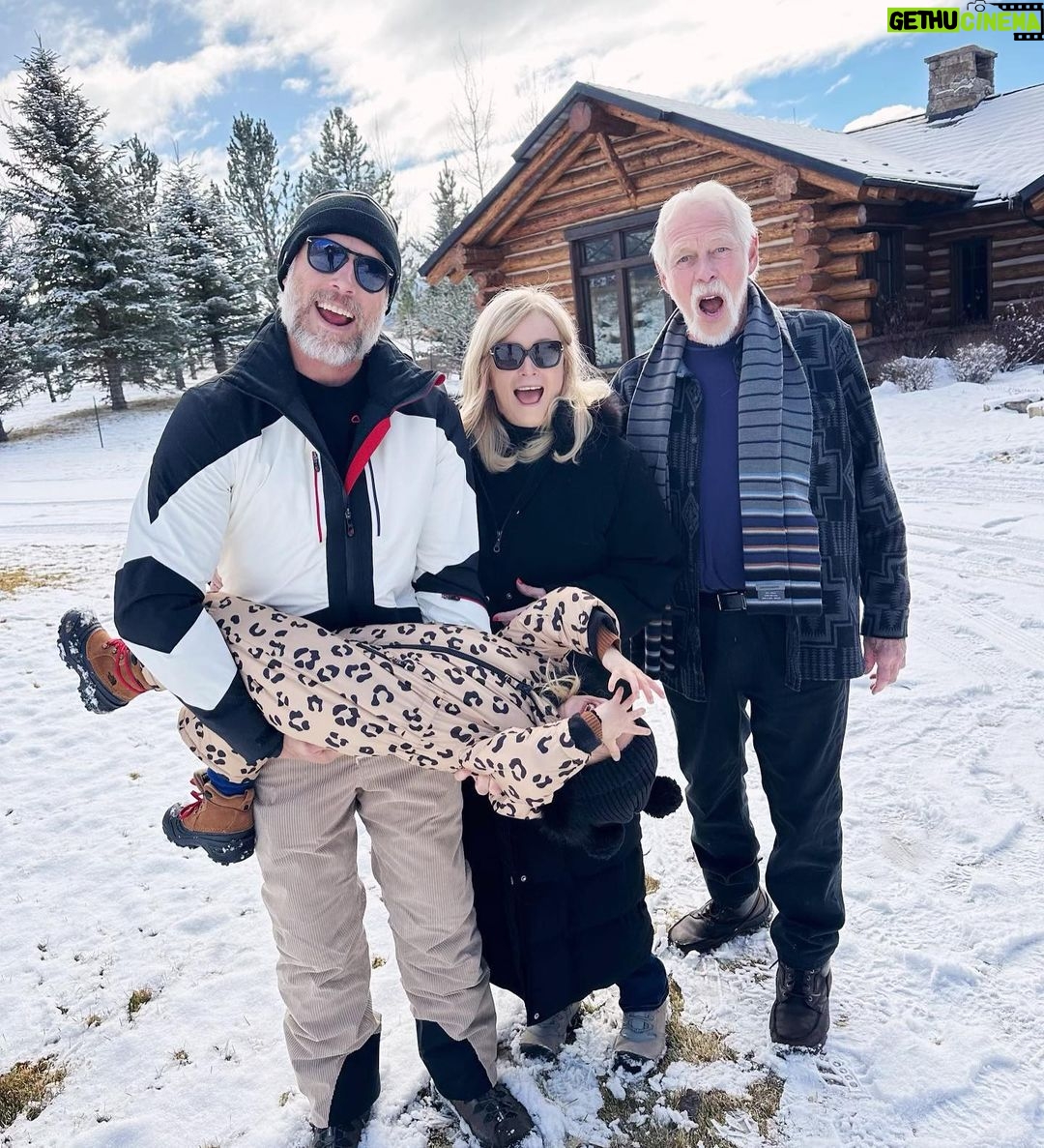Jessica Simpson Instagram - Winter Wonderland ❄️