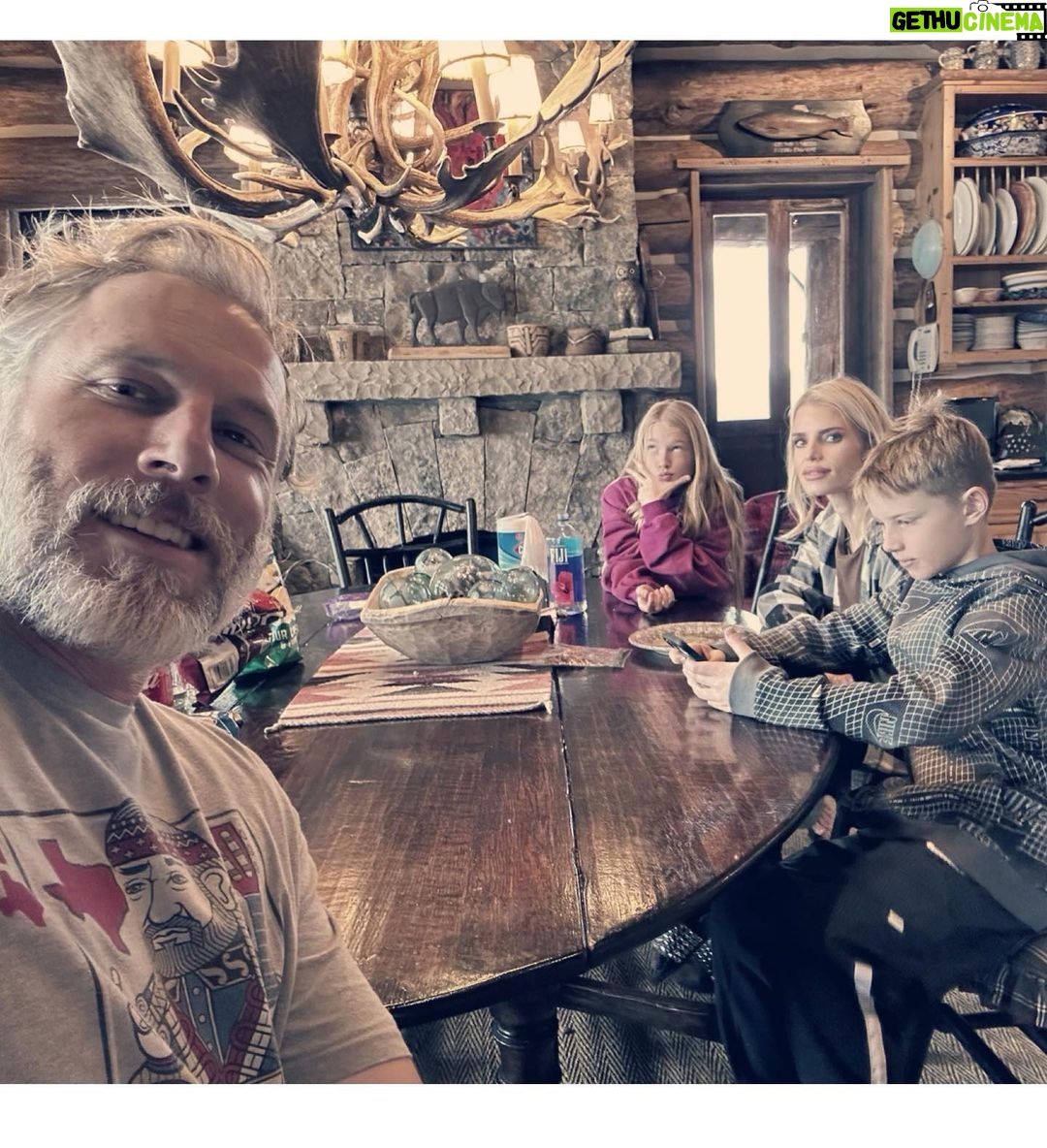 Jessica Simpson Instagram - Winter Wonderland ❄️