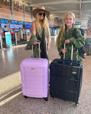 Jessica Simpson Instagram - Our family had the best 4th of July week on Lake Austin. We asked the kids where they wanted to go for their summer trip and out of everywhere, they chose Texas to be with their cousins. It was a sentimental and nostalgic blast of a week. Settled into summer feeling good.