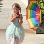 Jessica Simpson Instagram - On the hottest day in LA, she asked to get an umbrella 🤣 #BIRDIEMAE