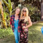 Jessica Simpson Instagram - Mommy, oh how I love you so… I Am because YOU are. You are my forever Protector who loves me entirely. You embody wisdom, grace, joy, resilience, determination, truth, excitement, power, understanding, support, fashion, sparkle, kindness, energy, strength, loyalty, prayer, humility, ambition, prayer, truth, and pure abundance!!! 💚Everyday is Mother’s Day💚