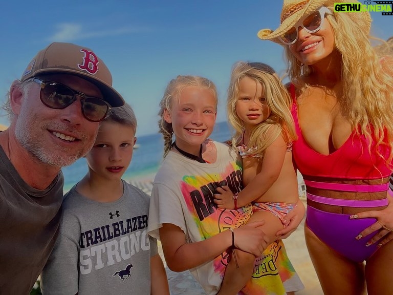 Jessica Simpson Instagram - Johnson Family Spring Break 2022