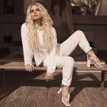 Jessica Simpson Instagram - My Spring 2022 @jessicasimpsonstyle campaign has arrived! Shot by one of my favs @adamfranzino, I wanted to share the vibrant, wild and free spirit of Spring. This is the first campaign @tinasimpsonofficial and I have shot as the complete owners of the Jessica Simpson Collection and we wanted to share some of that serenity and confident power with everyone.
