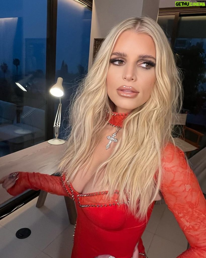 Jessica Simpson Instagram - Souls Are Catchin’ Fire 🔥 new lyric tease 🔥