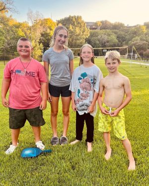 Jessica Simpson Instagram - Our family had the best 4th of July week on Lake Austin. We asked the kids where they wanted to go for their summer trip and out of everywhere, they chose Texas to be with their cousins. It was a sentimental and nostalgic blast of a week. Settled into summer feeling good.