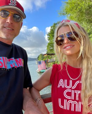 Jessica Simpson Instagram - Our family had the best 4th of July week on Lake Austin. We asked the kids where they wanted to go for their summer trip and out of everywhere, they chose Texas to be with their cousins. It was a sentimental and nostalgic blast of a week. Settled into summer feeling good.