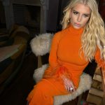 Jessica Simpson Instagram - Orange Crush 🧡