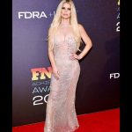 Jessica Simpson Instagram - Never give up because great things take time. 18 years strong, proud of us @jessicasimpsonstyle ✨