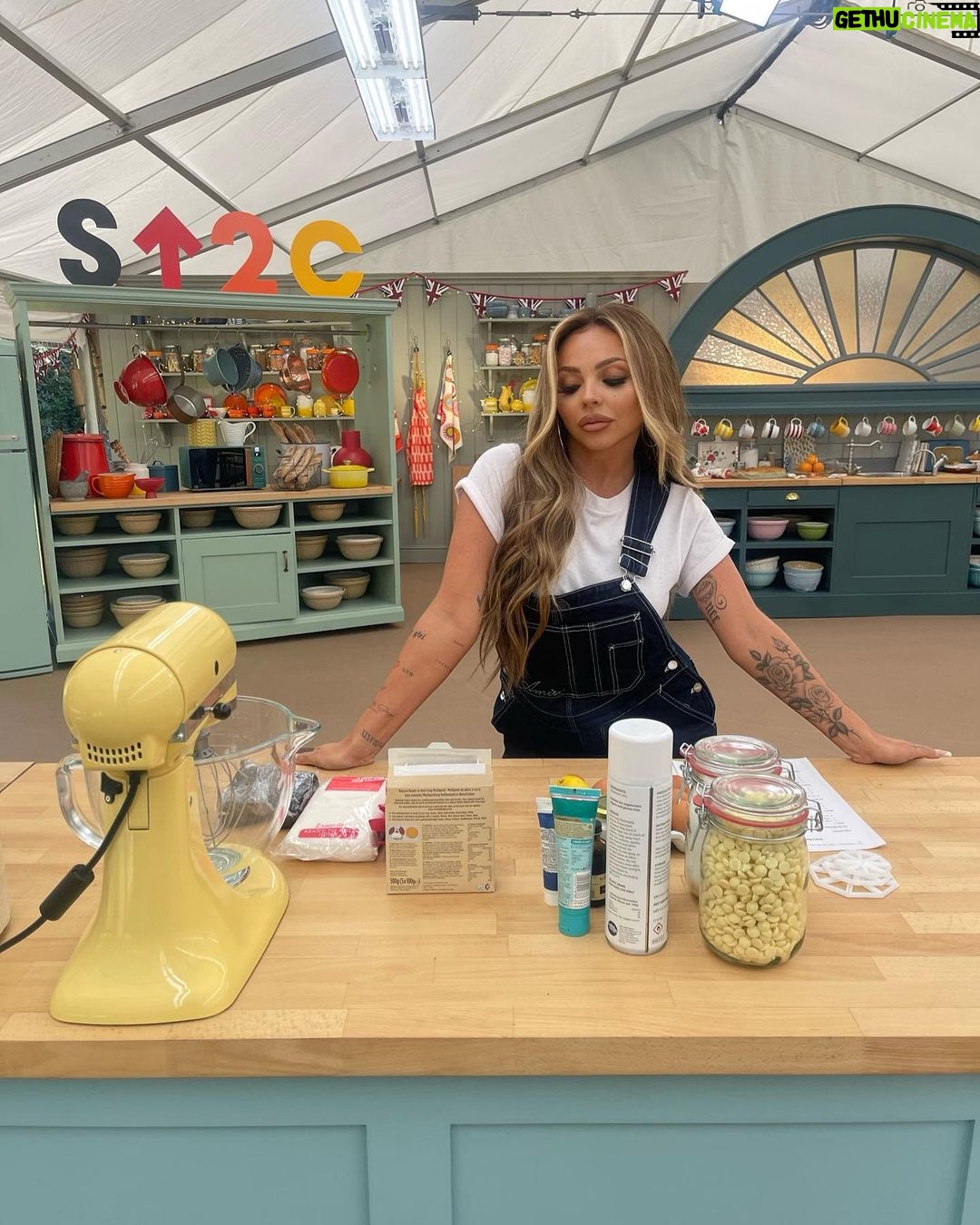 Jesy Nelson Instagram - Thanks to the @britishbakeoff and @su2cuk team for having me ❤️ Safe to say you won’t be receiving a home made cake from me anytime soon 😳 1 in 2 of us in the UK will get cancer in our lifetime. Your support could make a huge difference to so many. Stand Up To Cancer and donate to life-saving research today. If you’d like to donate the link is on my stories now. Tune into @channel4 from 7:45pm GMT 🤍