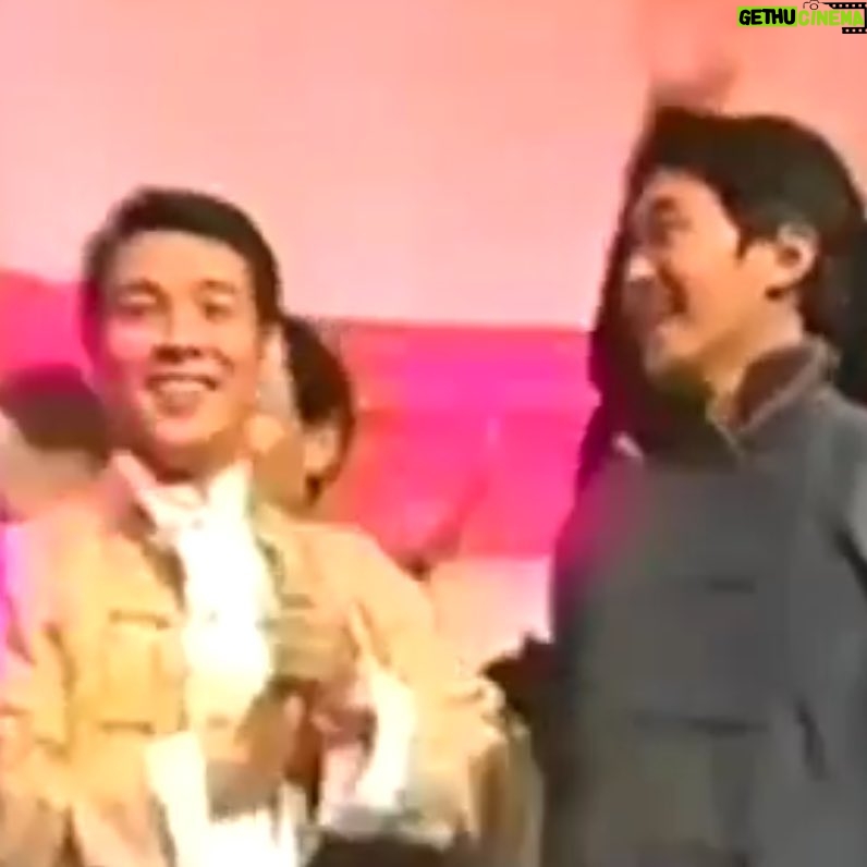 Jet Li Instagram - I did this live performance on stage with 成龍 Jackie Chan, 洪金寶 Sammo Hung, and 周星馳 Stephen Chow. It was 1997, which was 20 years ago and a year with significant meaning to many people. #jetli #JackieChan #Sammohung #StephenShow #martialartist #asianactor #chinesemartialartist #Chineseactor