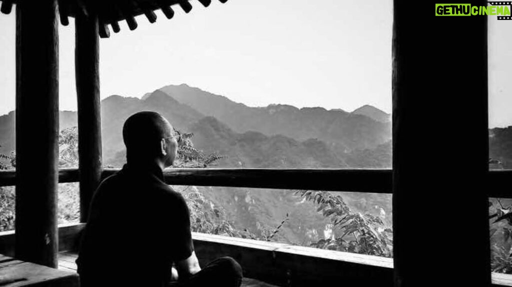 Jet Li Instagram - I usually meditate at least 8 hours a day. Zhongnan Mountain (西安終南山) located in Xi'an is one of my favorite destinations to achieve spiritual enlightenment. #jetli #enlightment #spiritual #meditation #China #Buddhism