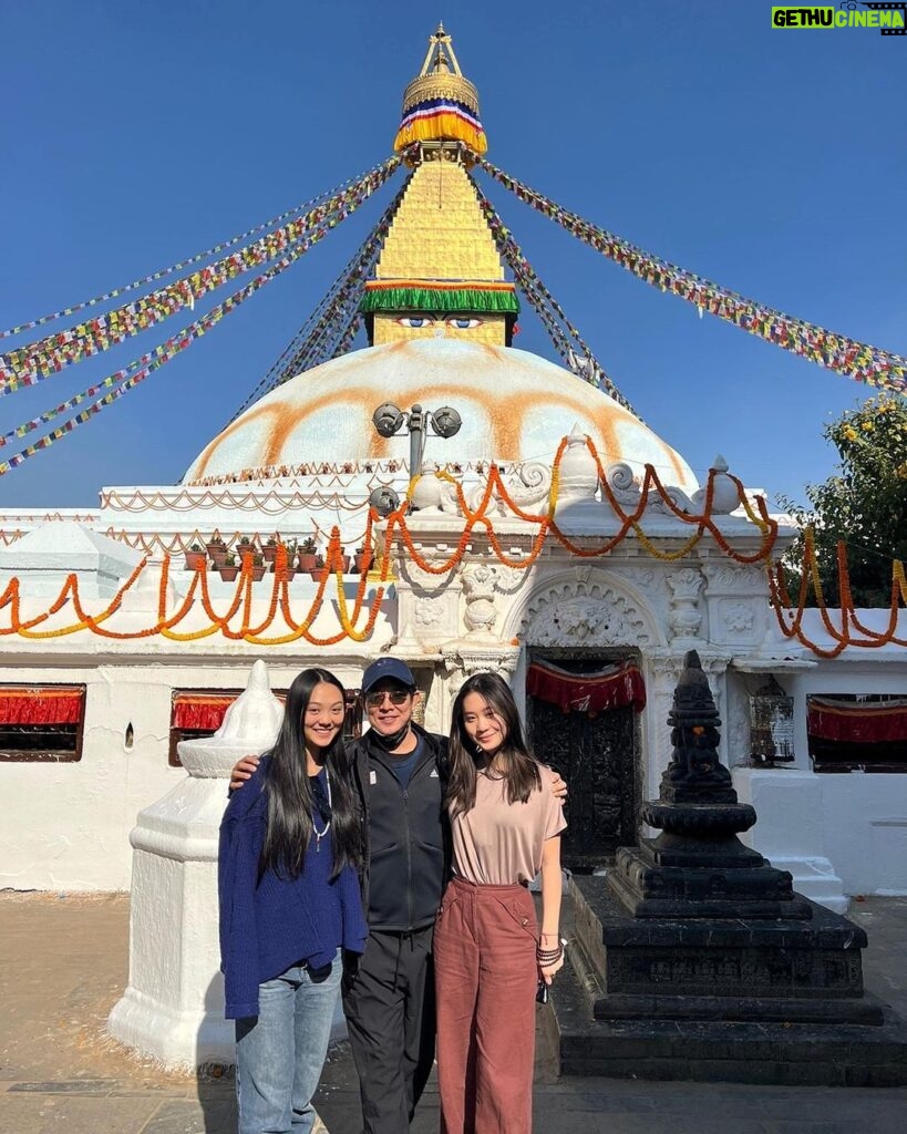 Jet Li Instagram - This was one of the most special Christmas weeks of my life. My family and I studied for six days with @mingyurrinpoche in Nepal. I’m so appreciative of Rinpoche for spending time this holiday to give us wonderful teachings. We were also lucky enough to see many of my great gurus and visit holy places. Kathmandu, Nepal