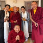 Jet Li Instagram - I last saw Nubpa Rinpoche 11 years ago at my home in Singapore. Time flies and he is now 81 years old. Recently, I brought my daughter to meet him in Nepal. He always has such a radiant smile that reminds me of the sun. The warmth from his presence stayed with me for a long time.