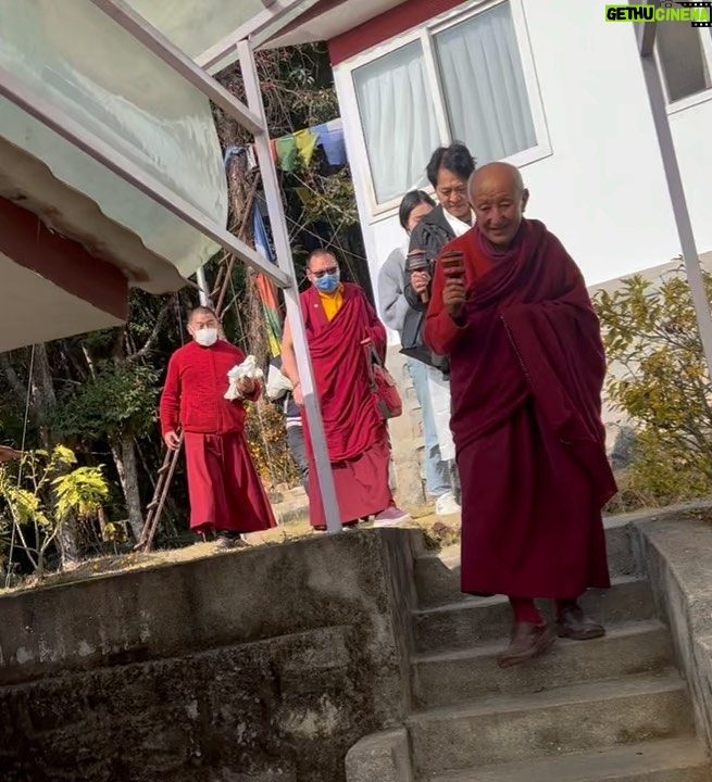 Jet Li Instagram - I last saw Nubpa Rinpoche 11 years ago at my home in Singapore. Time flies and he is now 81 years old. Recently, I brought my daughter to meet him in Nepal. He always has such a radiant smile that reminds me of the sun. The warmth from his presence stayed with me for a long time.