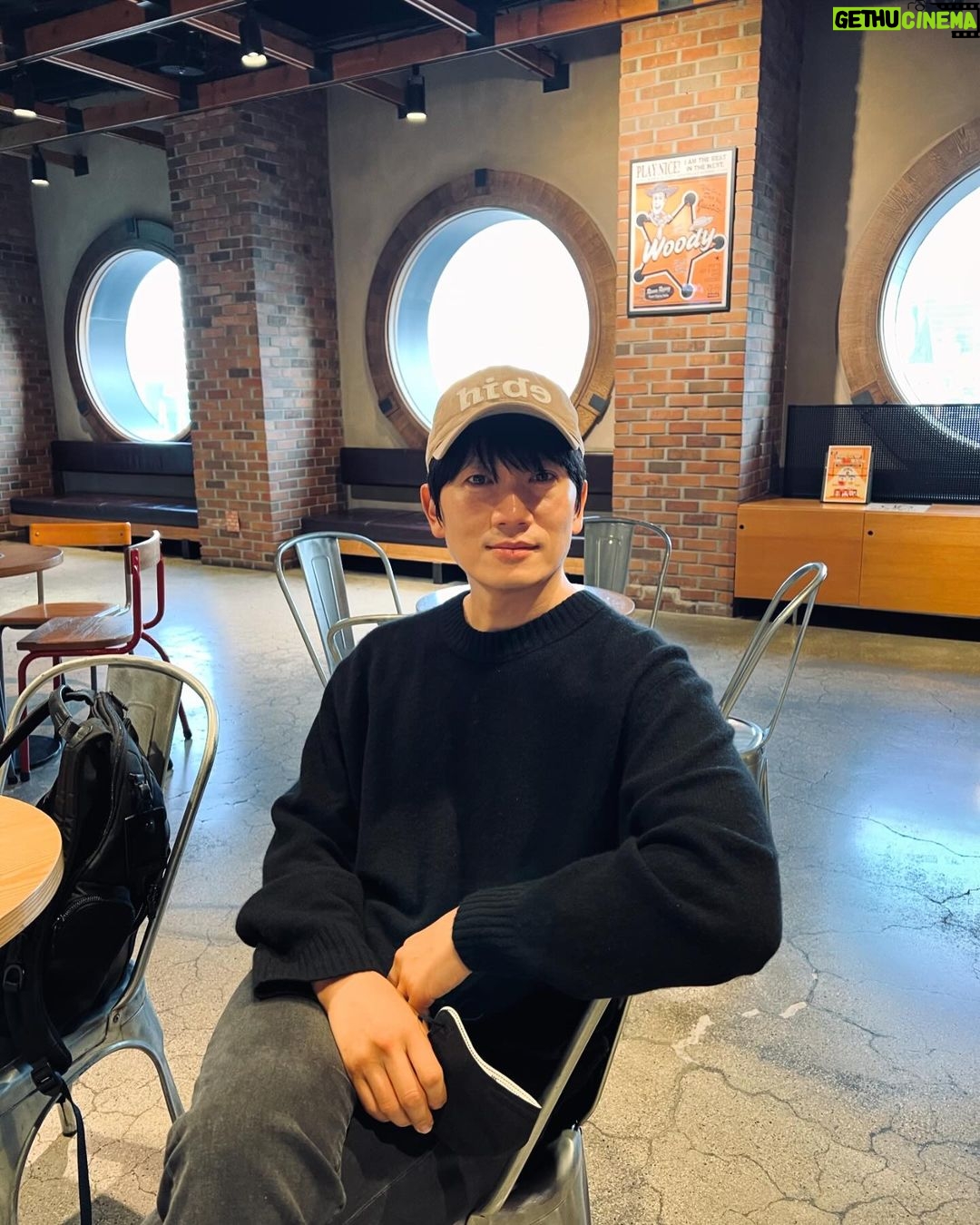 Ji Sung - 149.3K Likes - 영화관데이트❤️