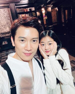 Ji Sung Instagram - #악마판사 #전채은 #지성삼촌