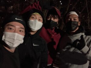 Ji Sung Instagram - 런닝으로 하루를 시작하는 아이들 #Runtist ❤️❤️❤️❤️❤️❤️🌈