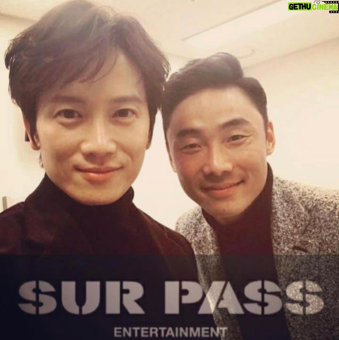Ji Sung Instagram - #SURPASSENT #써패스이엔티 여러분이 보내주신 사진들!! 진심으로 감사합니다. Thank you so much!! Sincerely!❤️