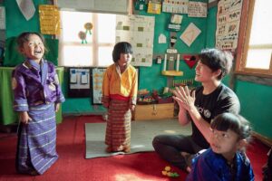 Ji Sung Instagram - #UNICEF #SchoolForAsia #KingdomOfBhutan 🌈