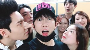 Ji Sung Instagram - #의사요한 #마통과 #시라노 #이규형 #황희 #오현중 #이세영 #정민아 #김지운작가님 #지성 이규형배우의 시라노를 관람했어요. 고마워 규형아! 시라노의 사랑이야기~ㅠㅠ
