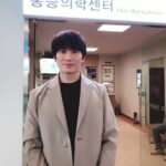 Ji Sung Instagram - #차요한 #의사요한 2019. 9. 7 모든 촬영을 끝내고.. 원방세트