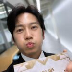 Ji Sung Instagram - 곧 만나요~ ❤️