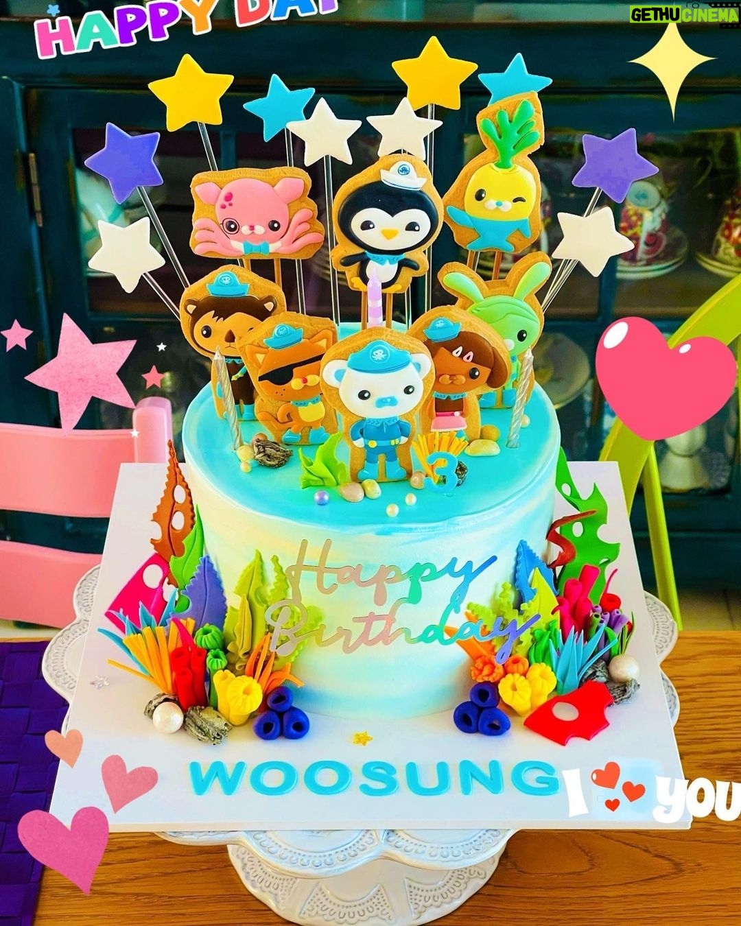 Ji Sung Instagram - #보영 #우성 #지유 #지성 오늘은 우성이의 생일입니다. 사랑해! 🌈🎉❤️❤️❤️❤️❤️❤️❤️❤️