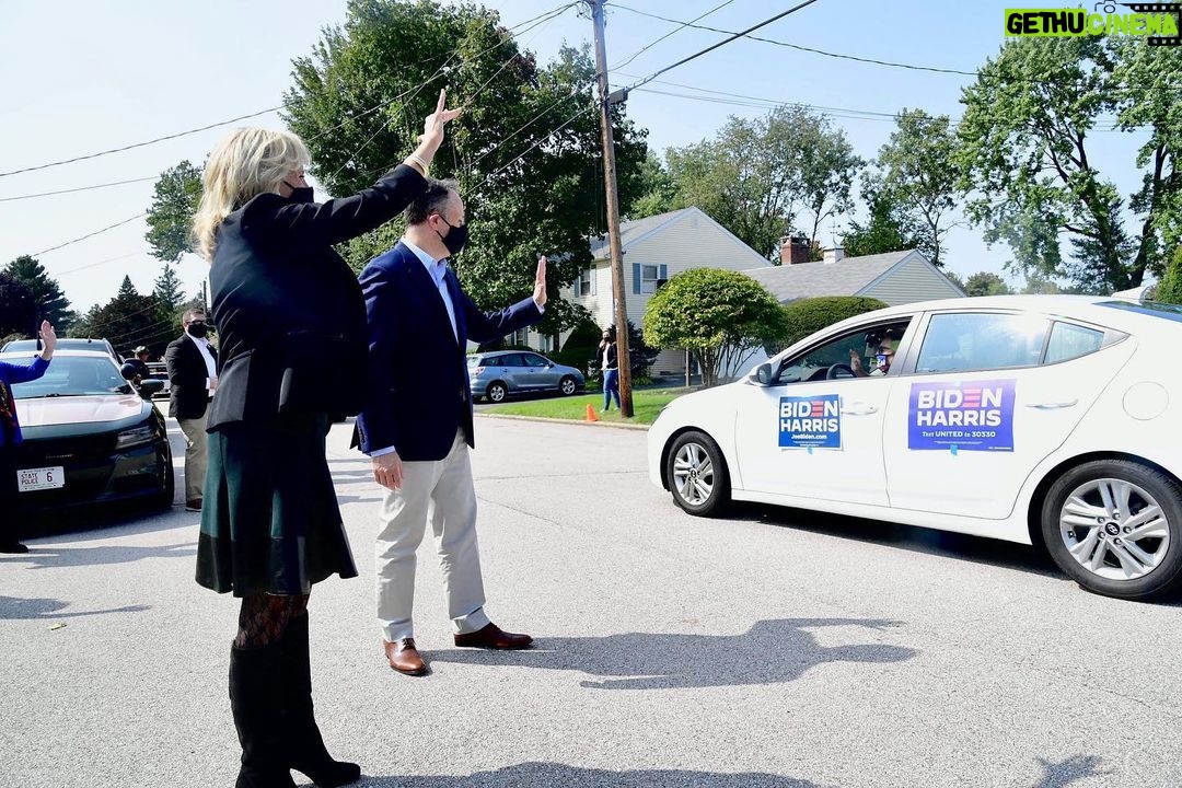 Jill Biden Instagram - 2020 campaigning: car parades! Manchester, New Hampshire