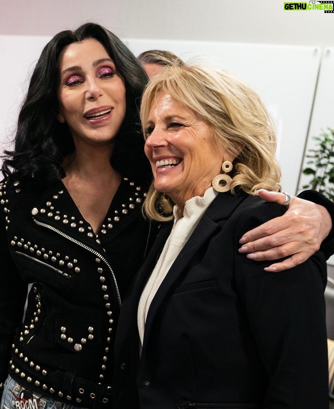 Jill Biden Instagram - Babe, I got you babe! #grateful