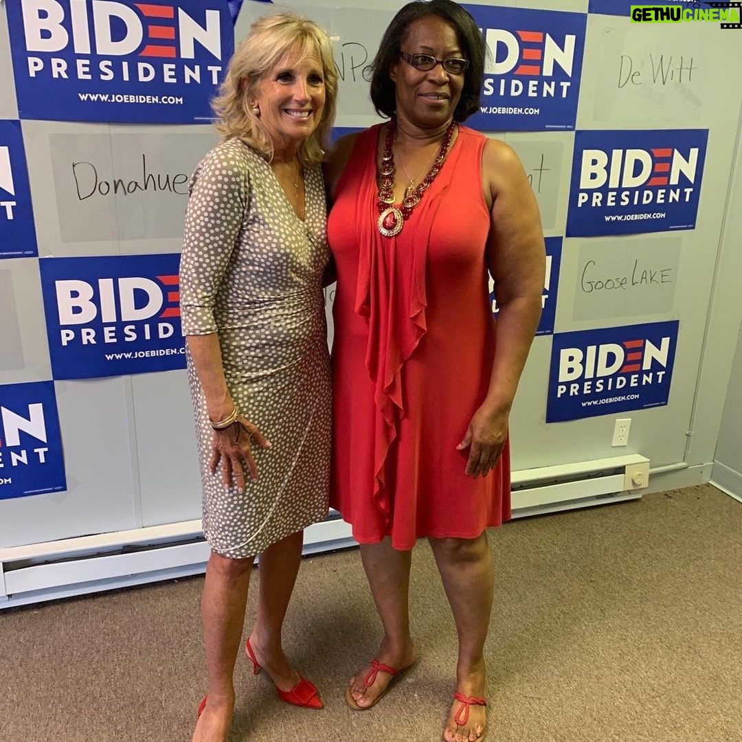 Jill Biden Instagram - It's been a heartbreaking week, but spending time with volunteers—who show up and get to work, just because they want to make the world a better place—reminds me of how much there is to be hopeful about. Thank you Davenport and Dubuque for welcoming me today! Iowa