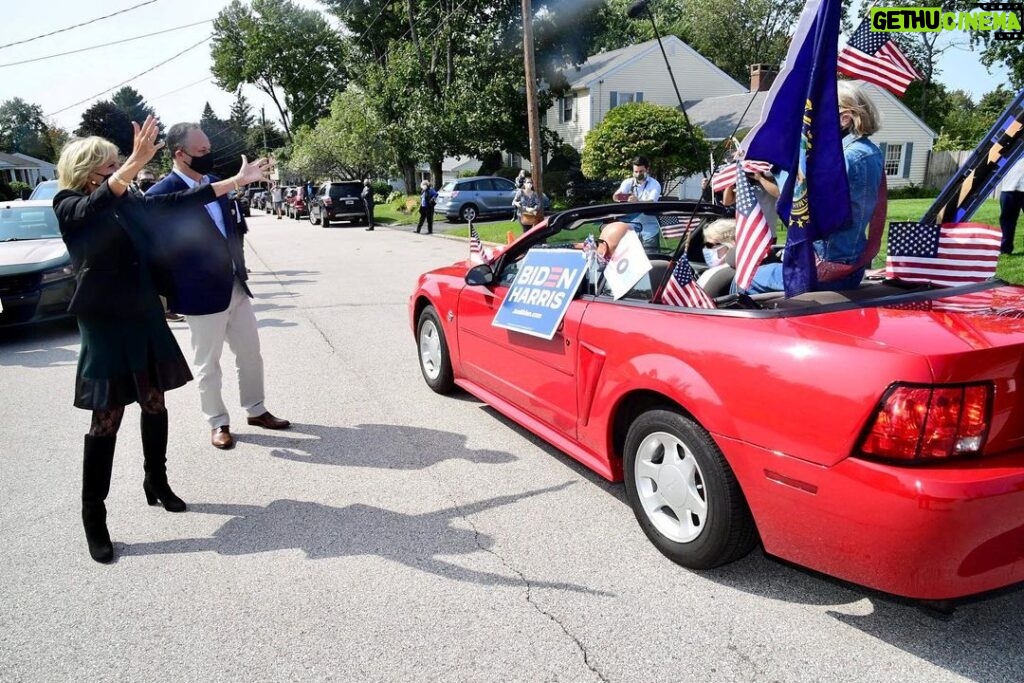 Jill Biden Instagram - 2020 campaigning: car parades! Manchester, New Hampshire