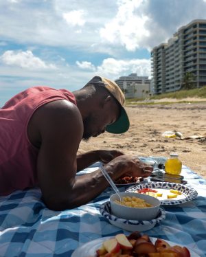 Jimmy Butler Instagram - love being uncomfortable hot on the beach because my offsprings wants to have a damn picnic.