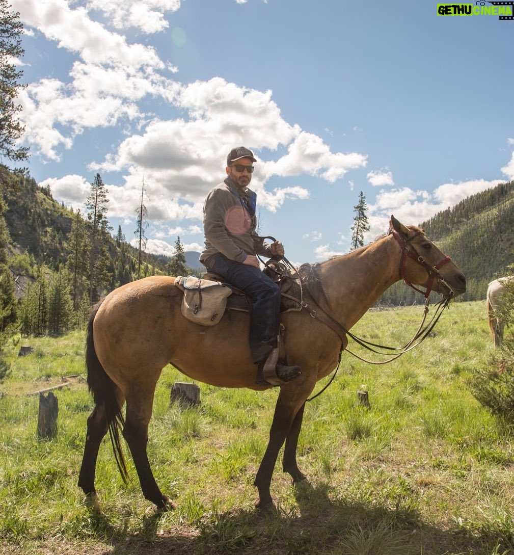 Jimmy Kimmel Instagram - This land is your land, this land is my land, this land belongs to horses too… protect and cherish it. #EarthDay