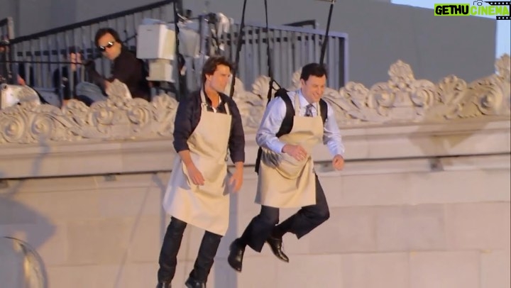 Jimmy Kimmel Instagram - In case you were wondering, yes @TomCruise and I do our own stunts. Tom is back on @JimmyKimmelLive tonight! #FlashbackFriday