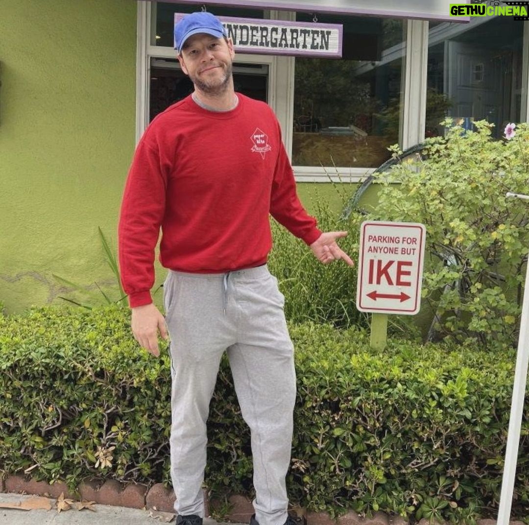 Jimmy Kimmel Instagram - At a fundraiser for our kids’ school, the evil billionaire @IkeBarinholtz bought the only parking spot. This year, I bought it back for the PEOPLE!
