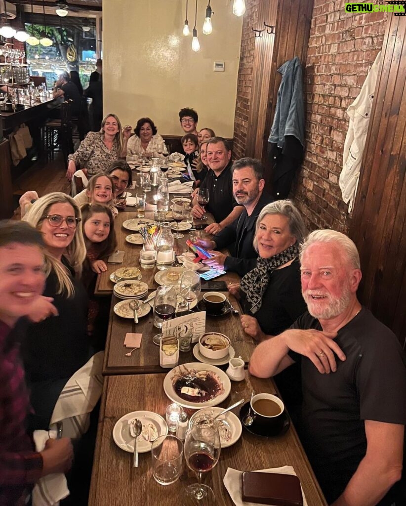 Jimmy Kimmel Instagram - The week in Brooklyn doesn’t get started until family dinner at @frankiesspuntino @fandfpizzeria