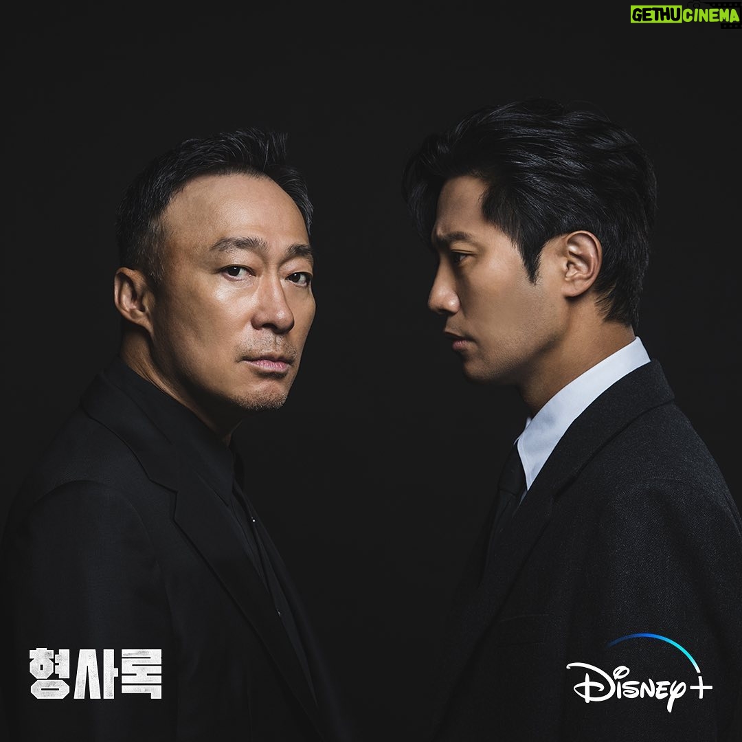 Jin Goo Instagram - . 많관부!!! ⠀ Enjoy it!! ⠀ 형사록!! ⠀ Shadow Detactive!! ⠀ #국진한 #형사록 #디즈니플러스 #shadowdetactive #disneyplus