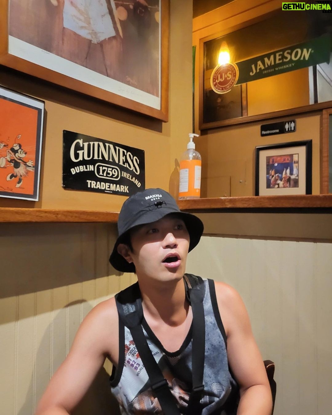 Jin Goo Instagram - . β Pizza time~π β 3λ
λ§μ μ°Ύμ J.Dolanβs λ΄ μΈμ μ΅μ π μ€λλ§μ΄μ§~ β #myfav #hawaii #jdolanspizza