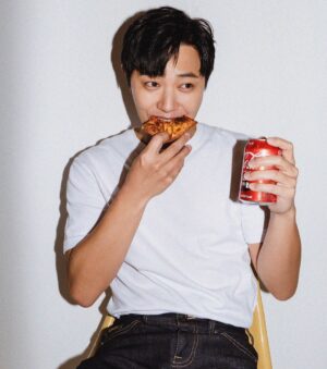 Jin Goo Instagram - 🍕🥤