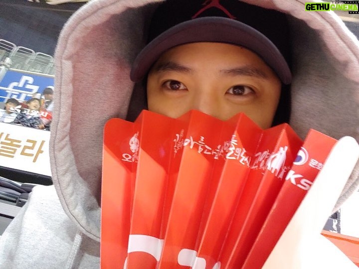 Jin Goo - 97.5K Likes - #내가 왔다!!!
For #홈 첫승 기원~^^--!!