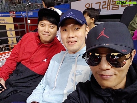 Jin Goo - 90.5K Likes - #고양 오리온스 화이팅!!!
#이병장 휴가
#오리온스 개막전 #직관!!!