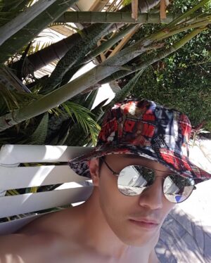 Jin Goo Instagram - 무더운 #여름 모두 잘 지내고 있나요?!
#생일 축하해주셔서 모두 감사합니다^^
Thank you for #birthday wishes