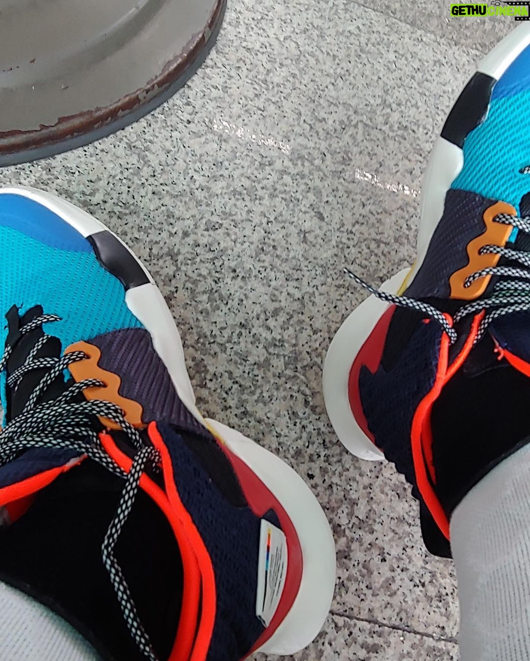 Jin Goo Instagram - #Guess who is #back ! #정말 좋아합니다 #농구가 하고 싶어요 #NBA #final #jordan #whynotzero02