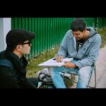 Jin Goo Instagram - 생애 첫 길거리 드로잉 #잔세스한스 에서 특별한 만남^^ #wouter 바우터라는 길거리 화가 친구와 인증샷!!! 잔세스한스의 풍차도 좋고, 그림도 좋지만 가장 나를 기분좋게 했던건 이 친구의 미소!! Thank you wouter~ @woutercorduwener Thank you for your smile^^