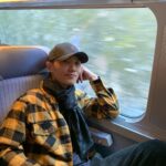 Jin Goo Instagram - Catch me if you can is #continuing there is a little gift as well in #Switzerland! #나를찾아줘 는 계속됩니다! 저를 만나면 작은 선물...! I am heading to Interlaken, Zurich in #Switzerland #스위스 #인터라켄 가는 길^^ #졸리다