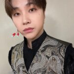 Jinhwan Instagram - 첫공 끝! 긴장해서 아쉬움이 좀 남지만 재밌게 봤나요? 다들 조심히 들어가요🧡 많이들 찾아와줘서 고맙습니다 #드라큘라 #나만잘하면돼