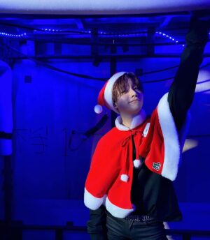 Jinhwan Instagram - Merry Christmas to you all