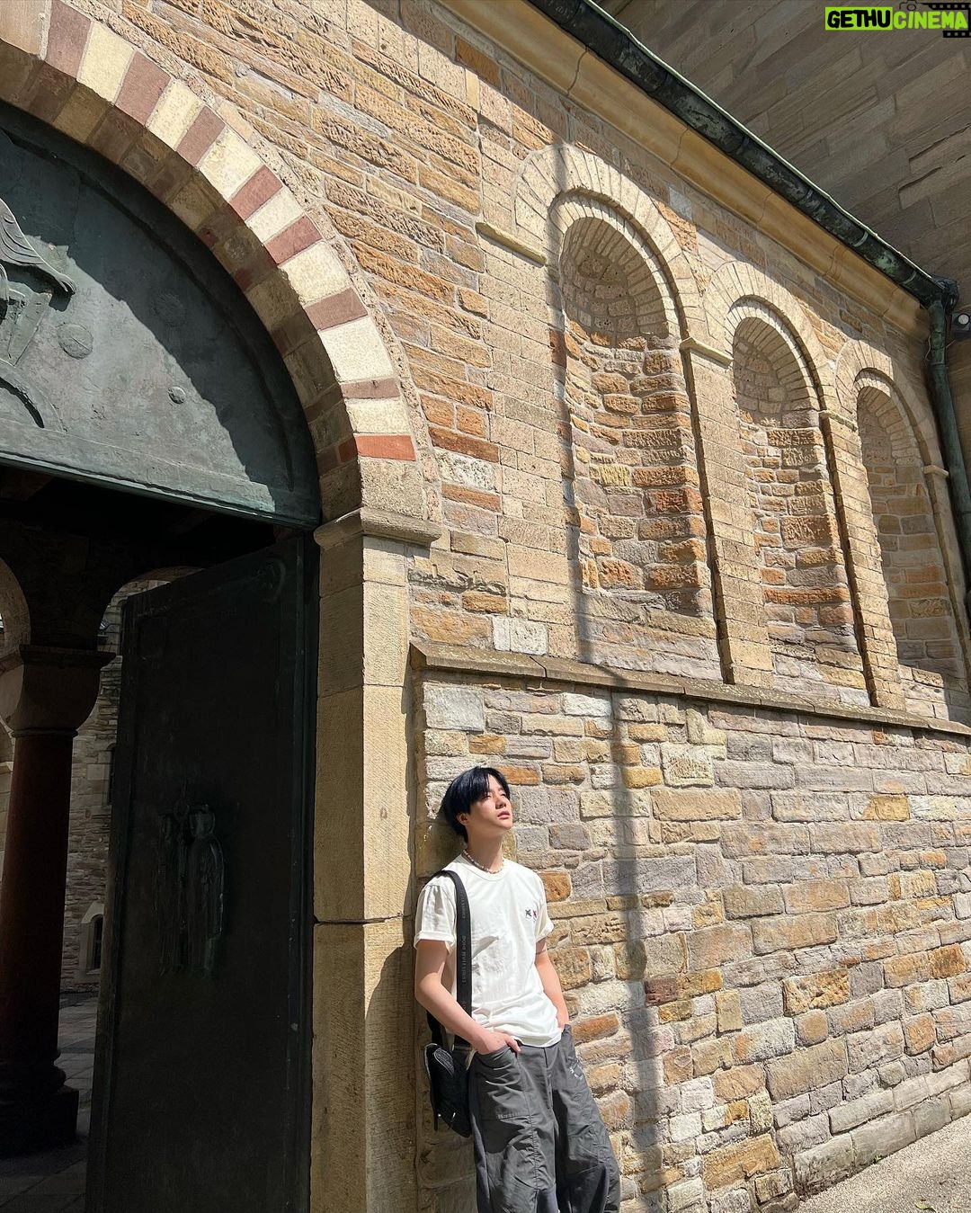 Jinhwan Instagram - so Random ๐ธin๐ฉ๐ช hope to come again soon