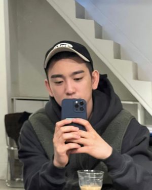 Jinyoung Instagram - 